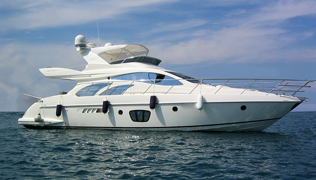 Yate Azimut 55 en Cartagena