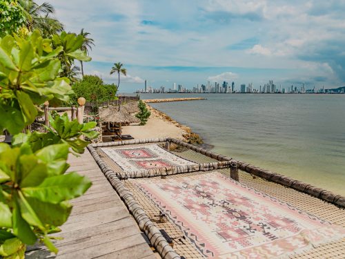 Eteka Slow Beach Lounge Tierra Bomba Cartagena